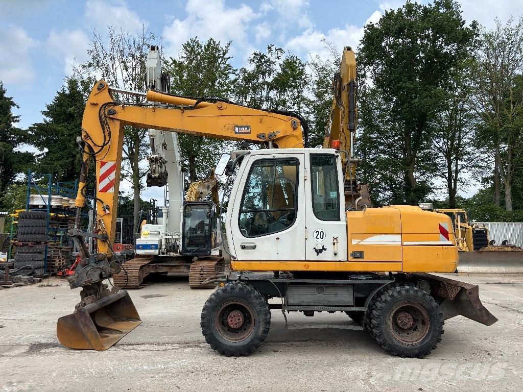 Liebherr A316 حفارات بعجل