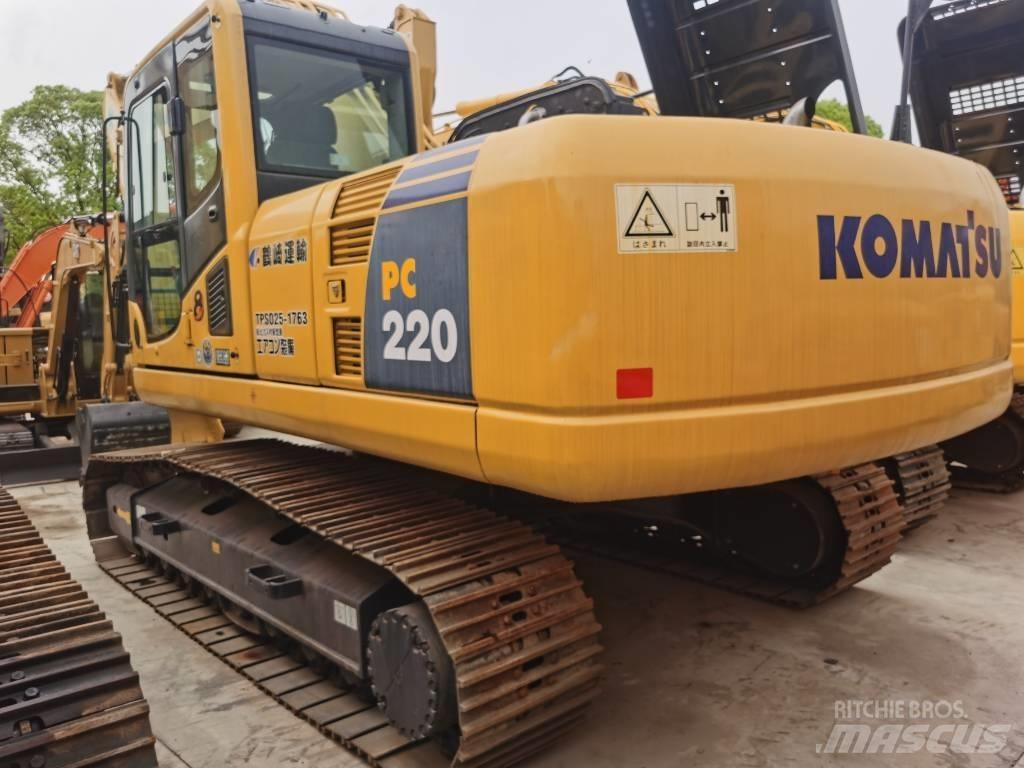 Komatsu PC 200-8 حفارات زحافة