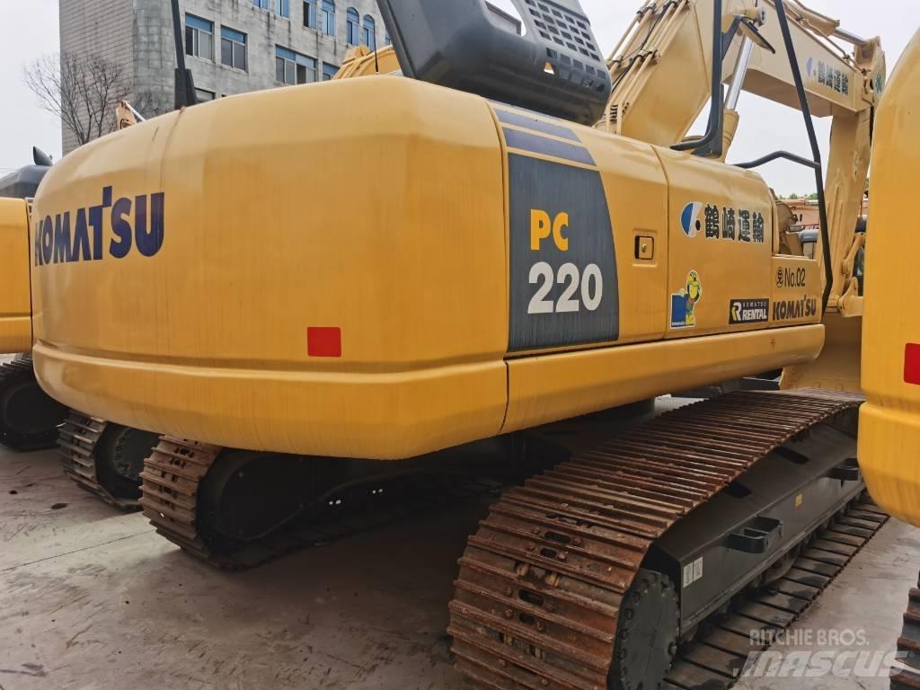 Komatsu PC 200-8 حفارات زحافة
