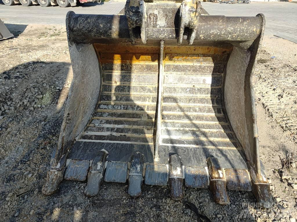 Volvo EC 290 B LC حفارات زحافة