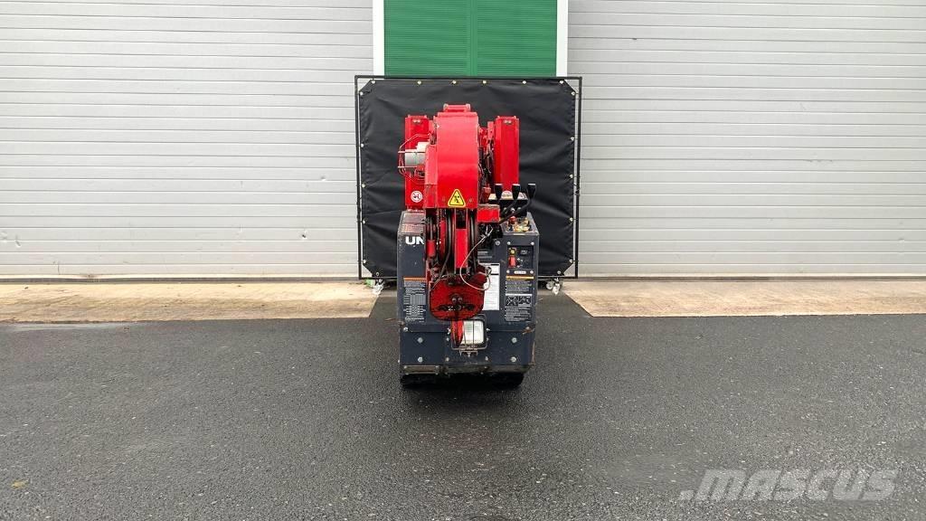 Unic URW 295 رافعات صغيرة