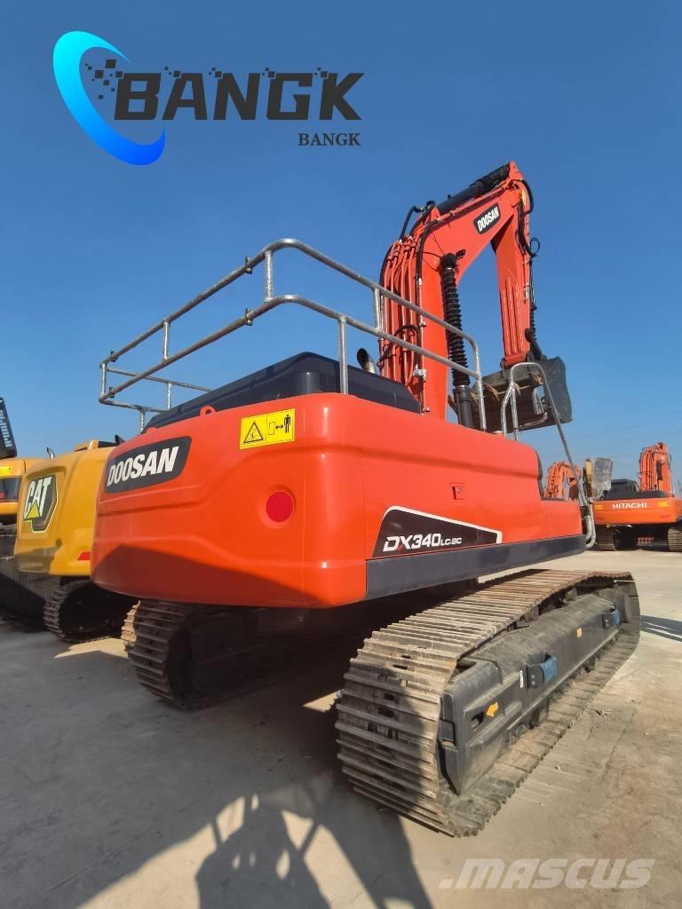 Doosan DX 340 LC حفارات زحافة