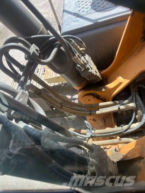 CASE CX 210 C حفارات زحافة