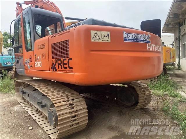 Hitachi ZX 200 حفارات زحافة