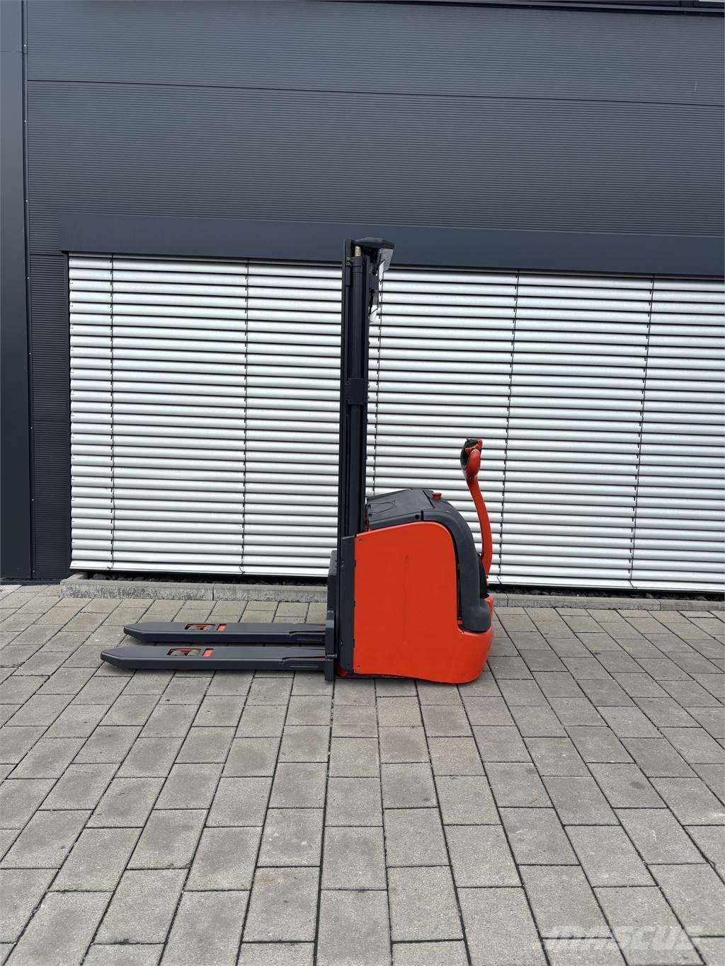 Linde L16 شاحنات مناولة ذاتية الدفع
