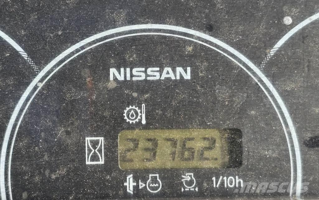 Nissan L01A15 شاحنات LPG