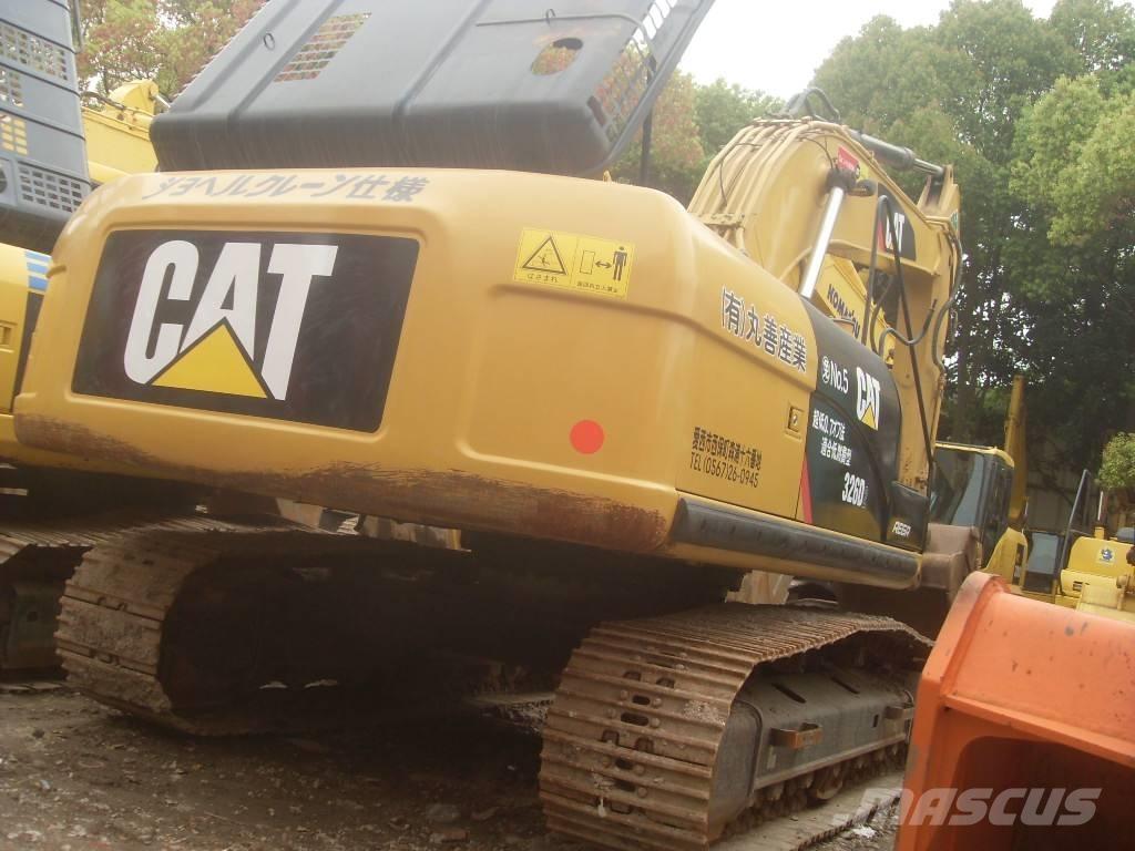 CAT 326D حفارات زحافة