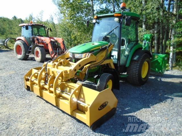 John Deere 4066 R الجرارات