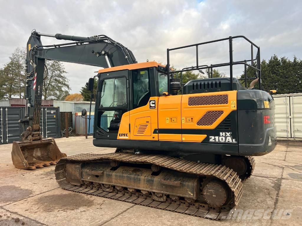 Hyundai HX 210 AL حفارات زحافة