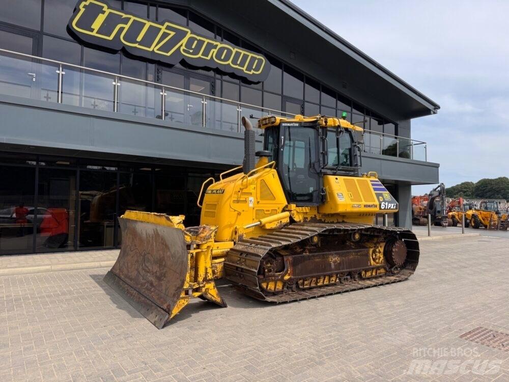 Komatsu D61PXi-24EO بلدوزرات مجنزرة