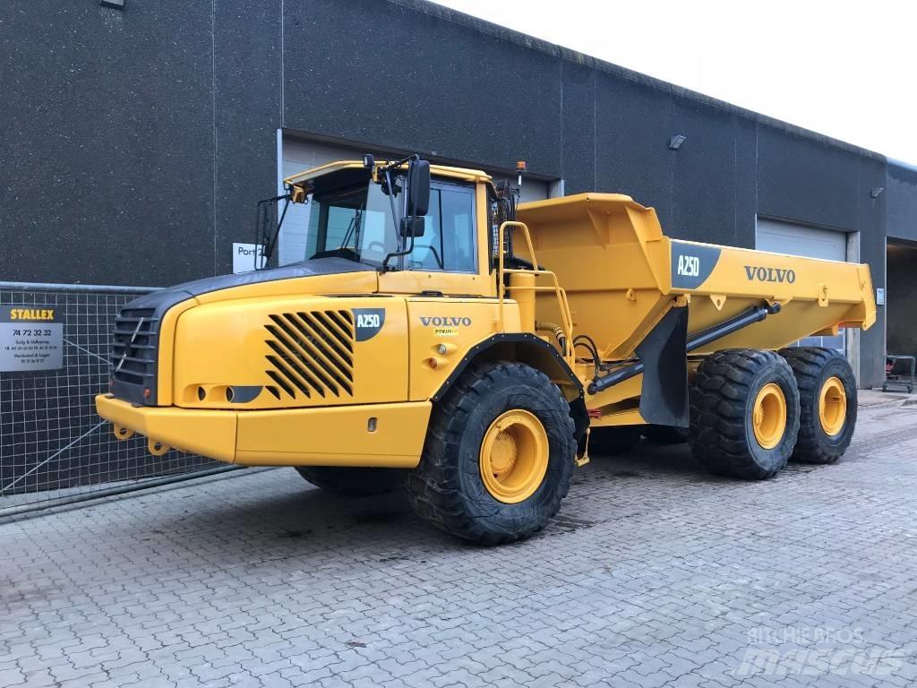 Volvo A25D عربات نقل قلابة للمواقع