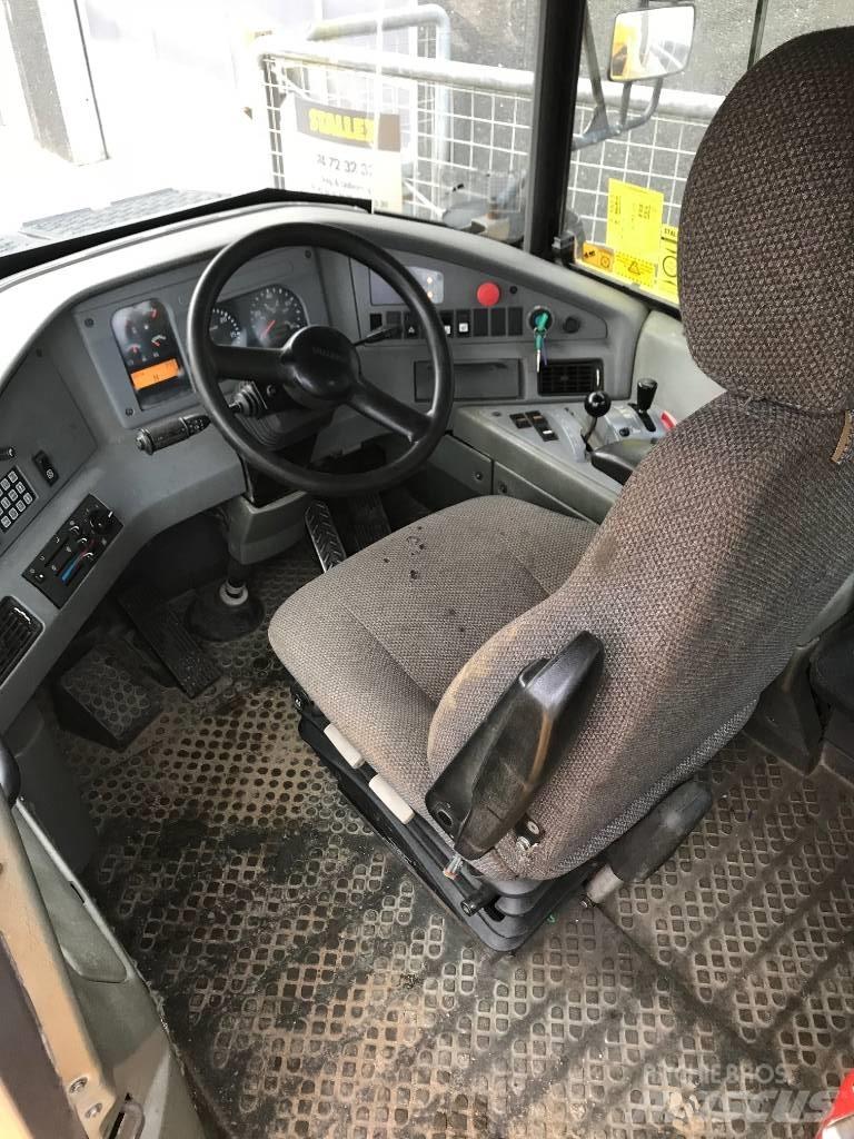 Volvo A25D عربات نقل قلابة للمواقع