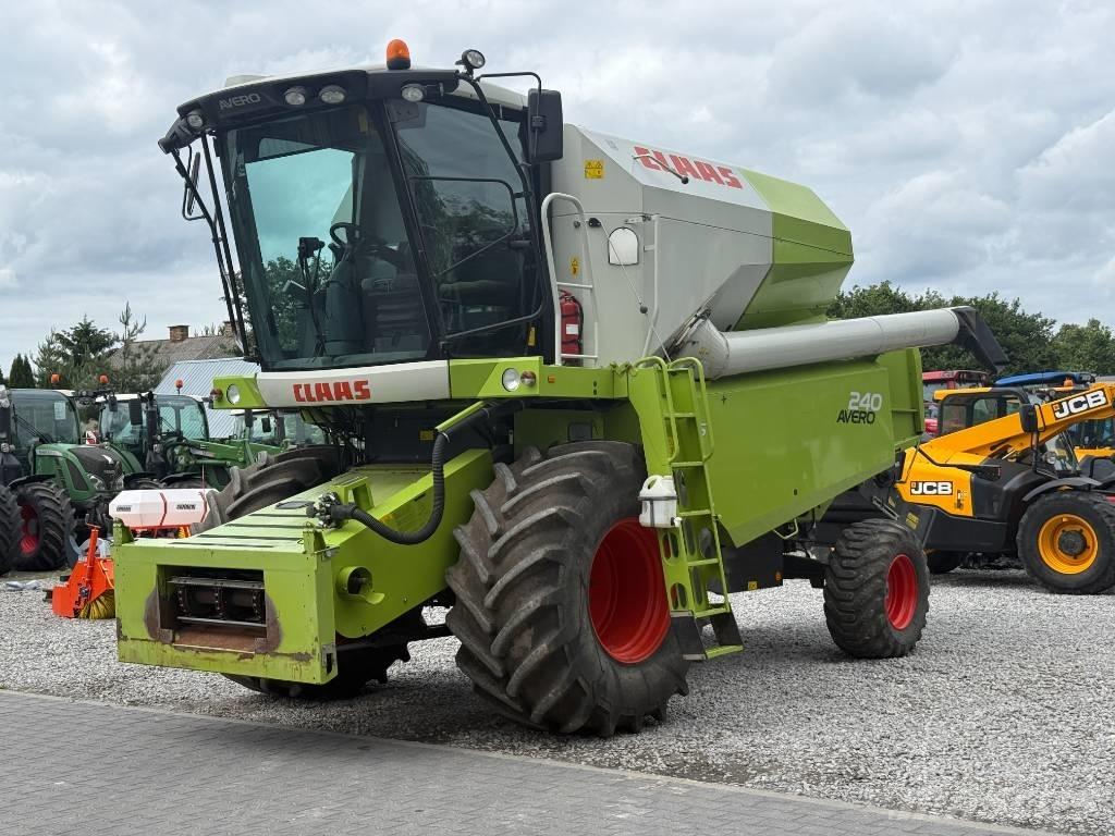 Claas Avero 240 حصادات