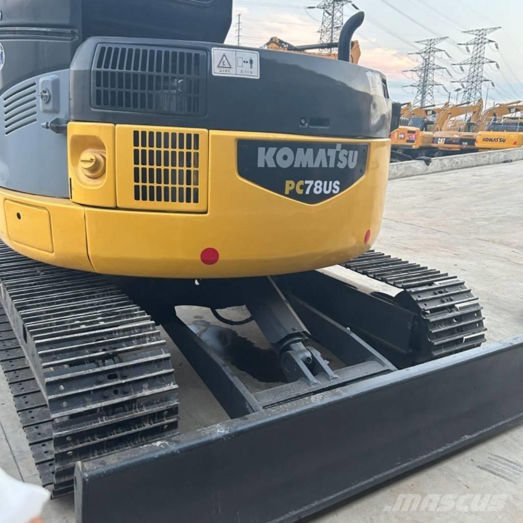 Komatsu PC78 US حفارات زحافة