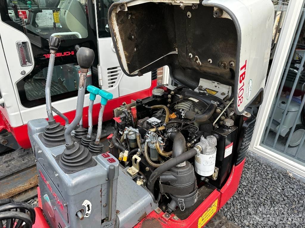 Takeuchi TB108 حفارات صغيرة أقل من 7 طن (حفارات صغيرة)