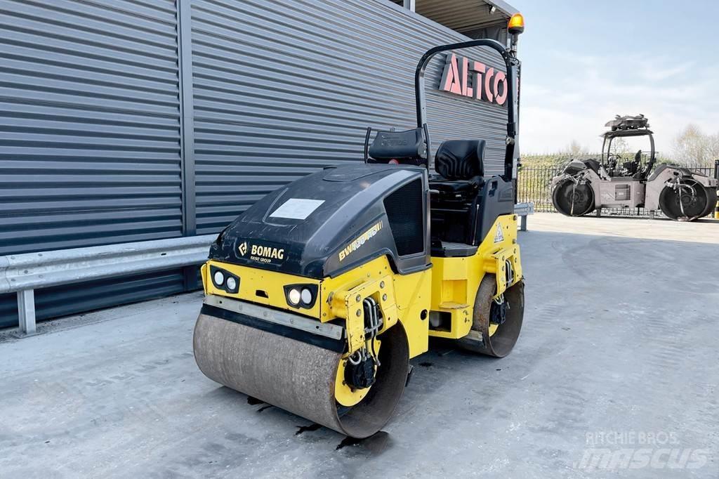 Bomag BW 120 AD-5 مداحل ثنائية الاسطوانة