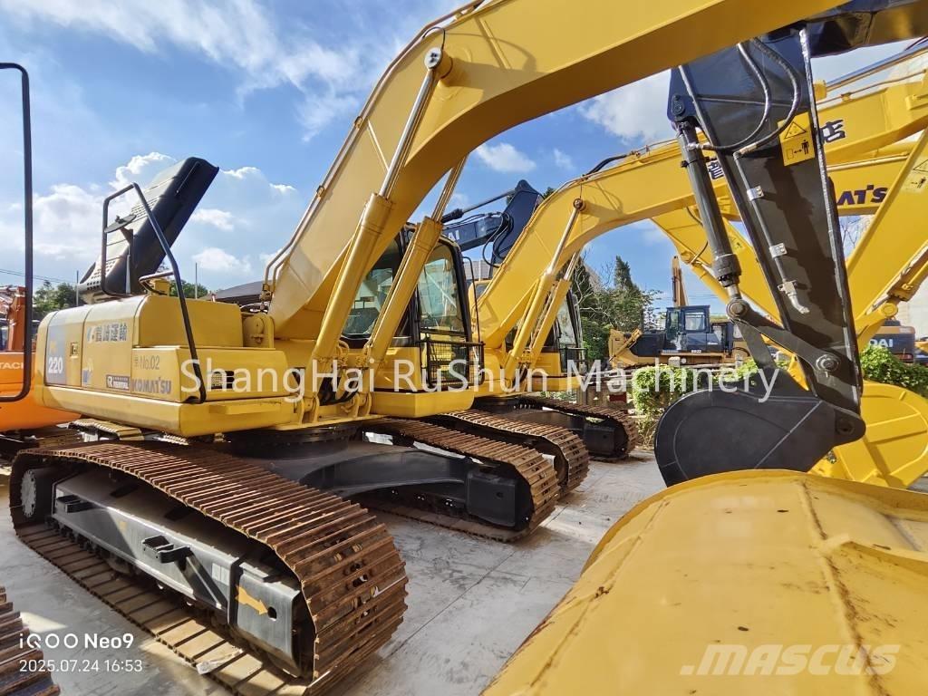 Komatsu 200-8 حفارات زحافة