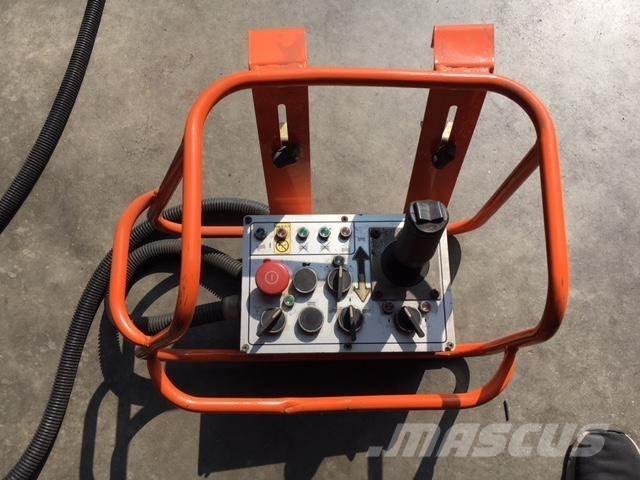 JLG SL245-12 رافعات مقصية الشكل