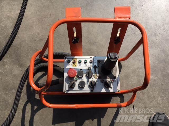 JLG SL245-12 رافعات مقصية الشكل