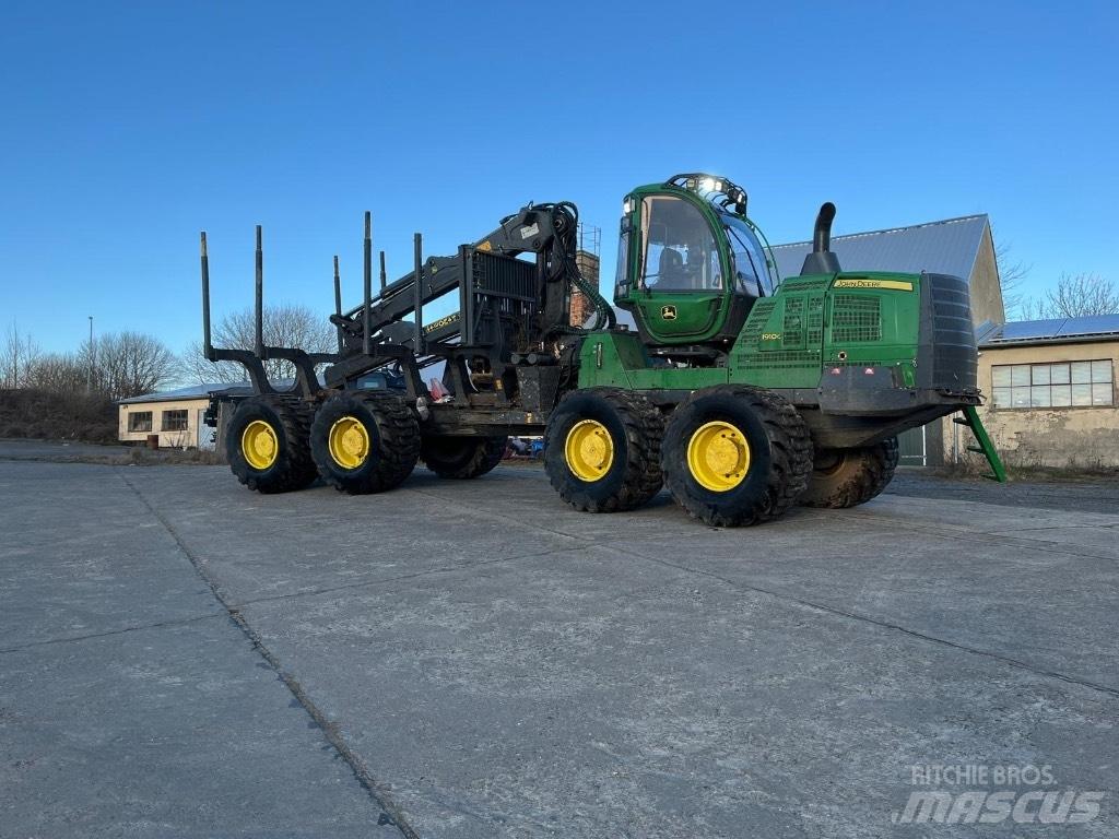 John Deere 1910G شاحنات