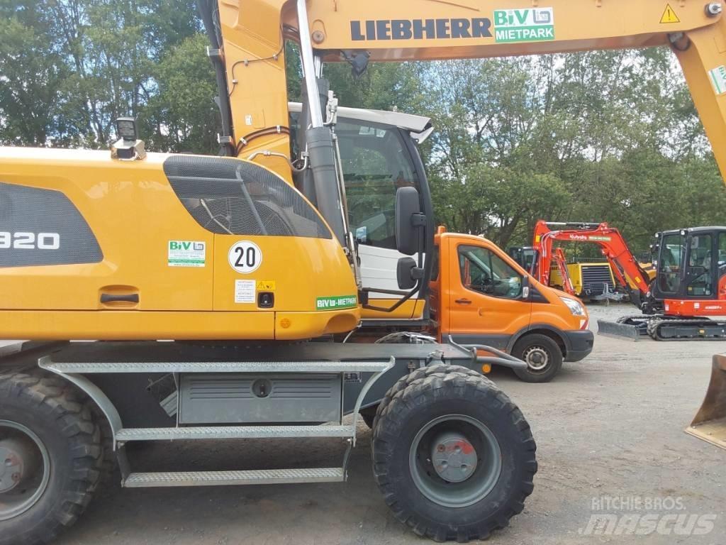 Liebherr A 920 حفارات بعجل