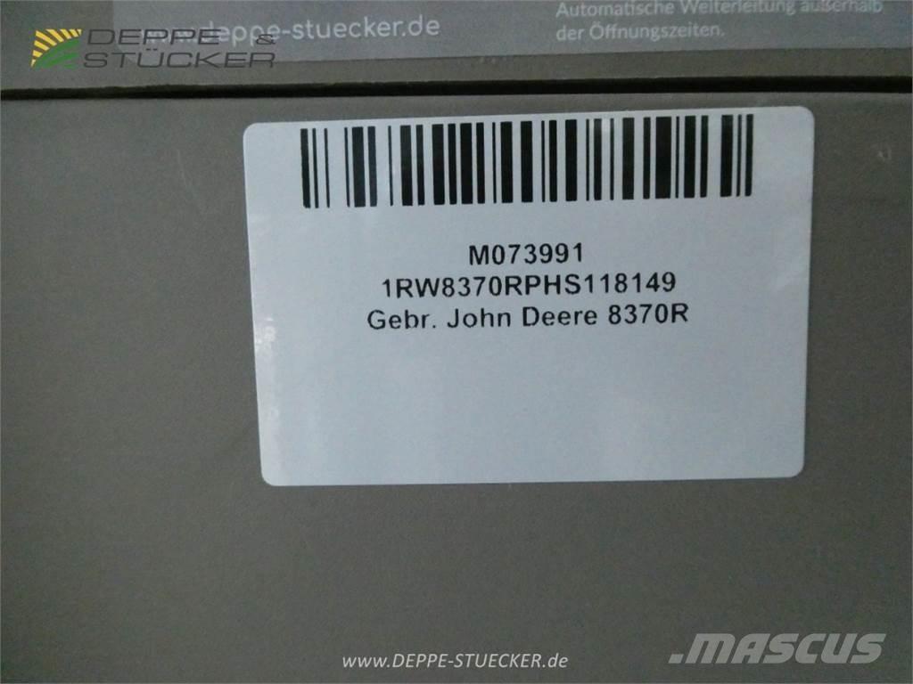 John Deere 8370R الجرارات