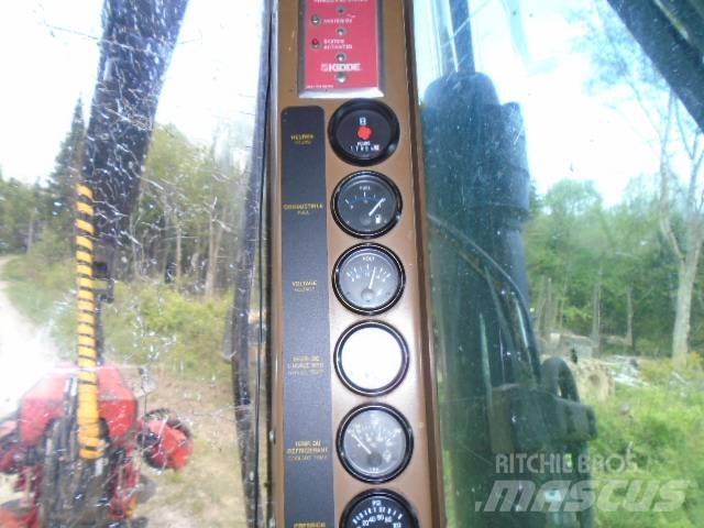 Tigercat 845B قاطعات وجامعات الأشجار