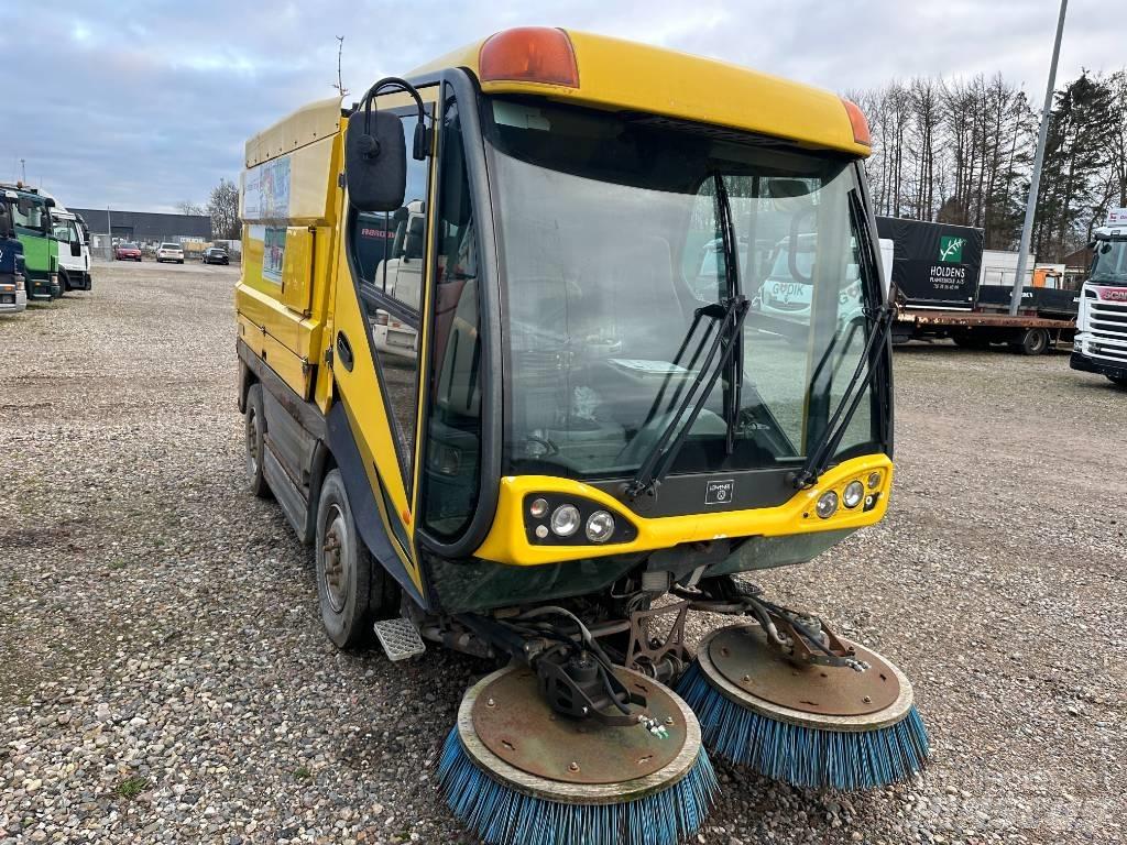 Johnston CN400 كناسات