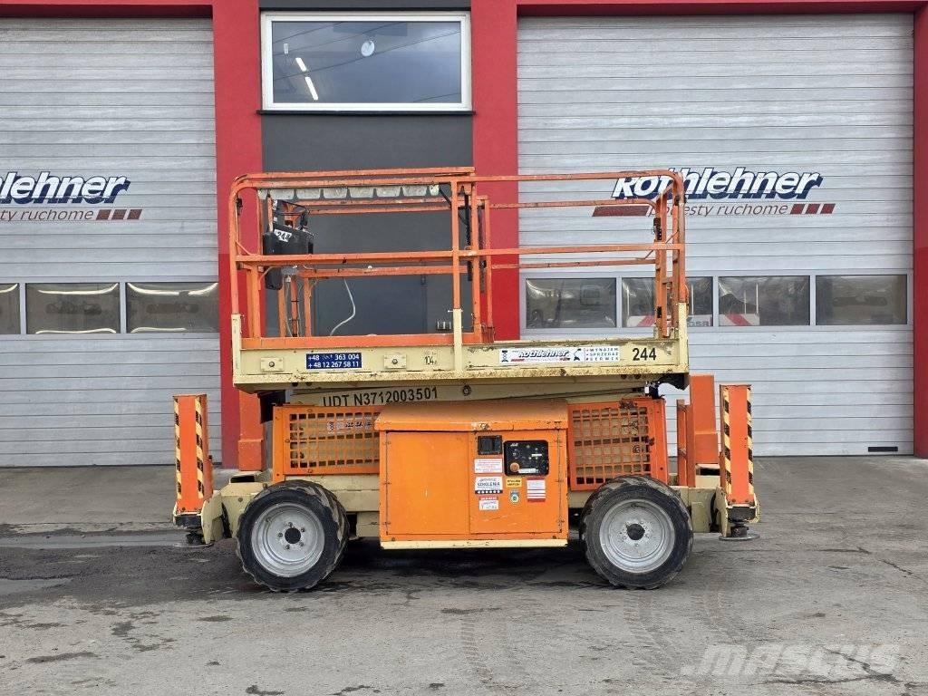 JLG 260 MRT رافعات مقصية الشكل