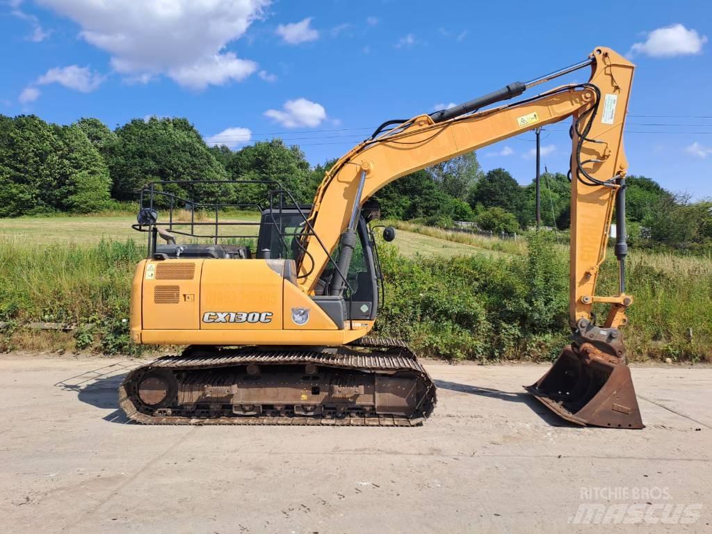 CASE CX 130 C حفارات زحافة