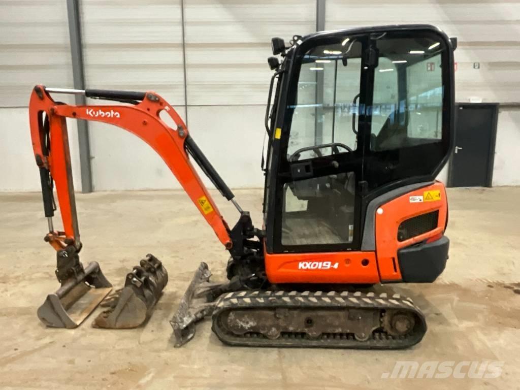 Kubota KX 019-4 حفارات صغيرة أقل من 7 طن (حفارات صغيرة)