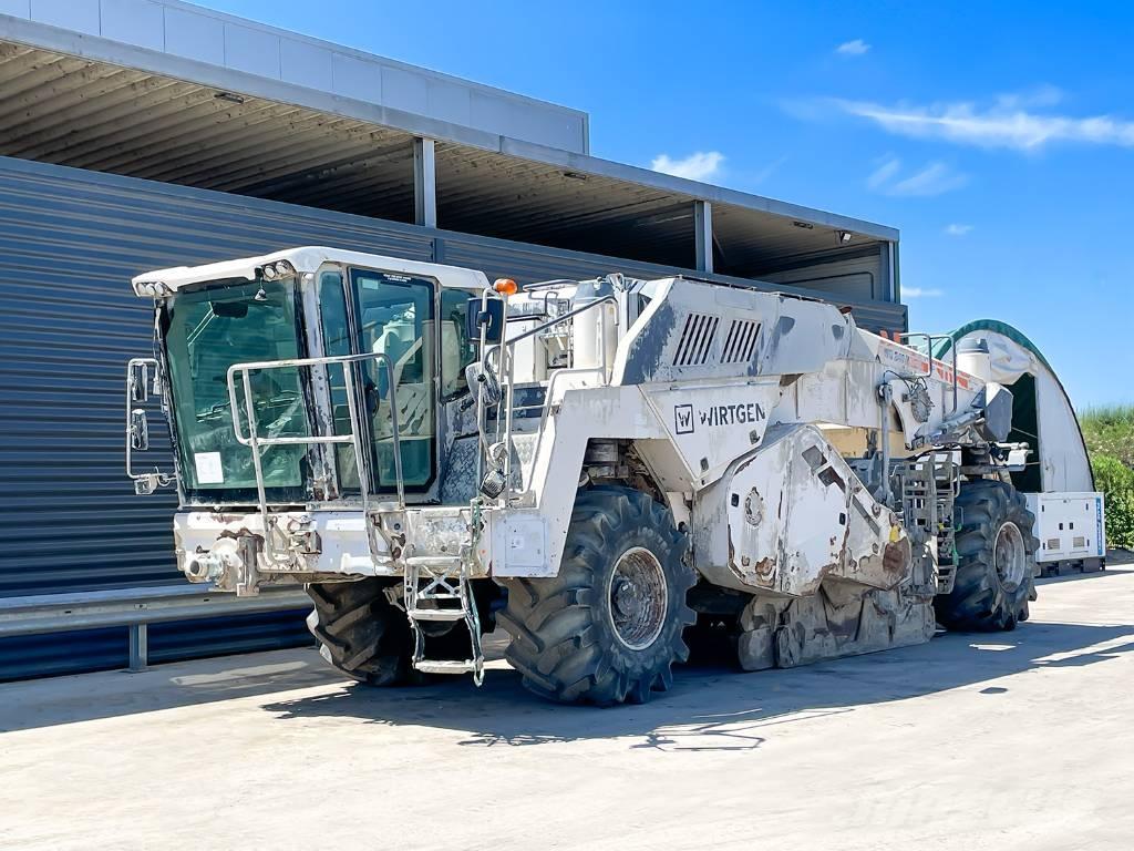 Wirtgen WR 240I معدات إعادة تدوير الأسفلت