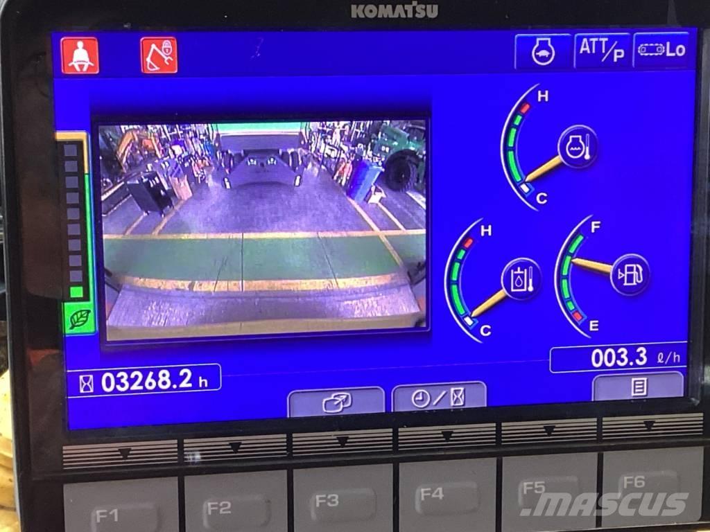 Komatsu PC 88 MR-10 حفارات وسط 7 طن - 12 طن