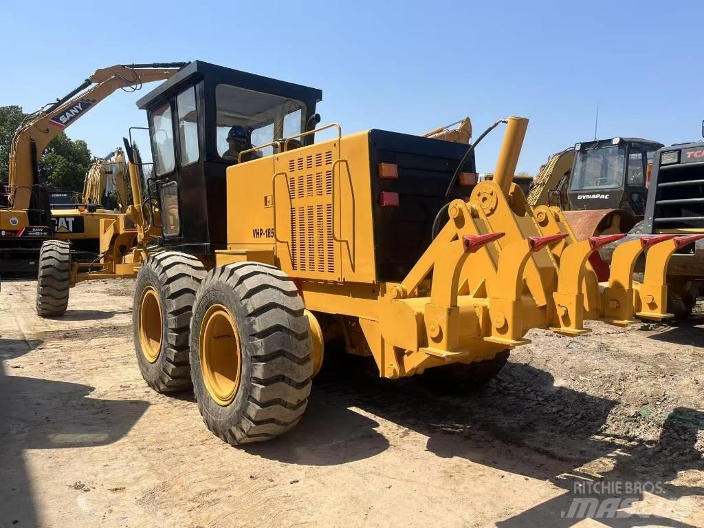 CAT 140 H معدات تمهيد الطرق