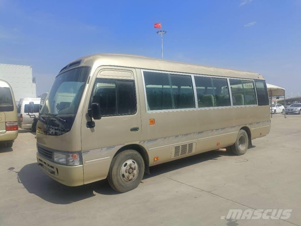 Toyota Coaster Bus حافلة صغيرة