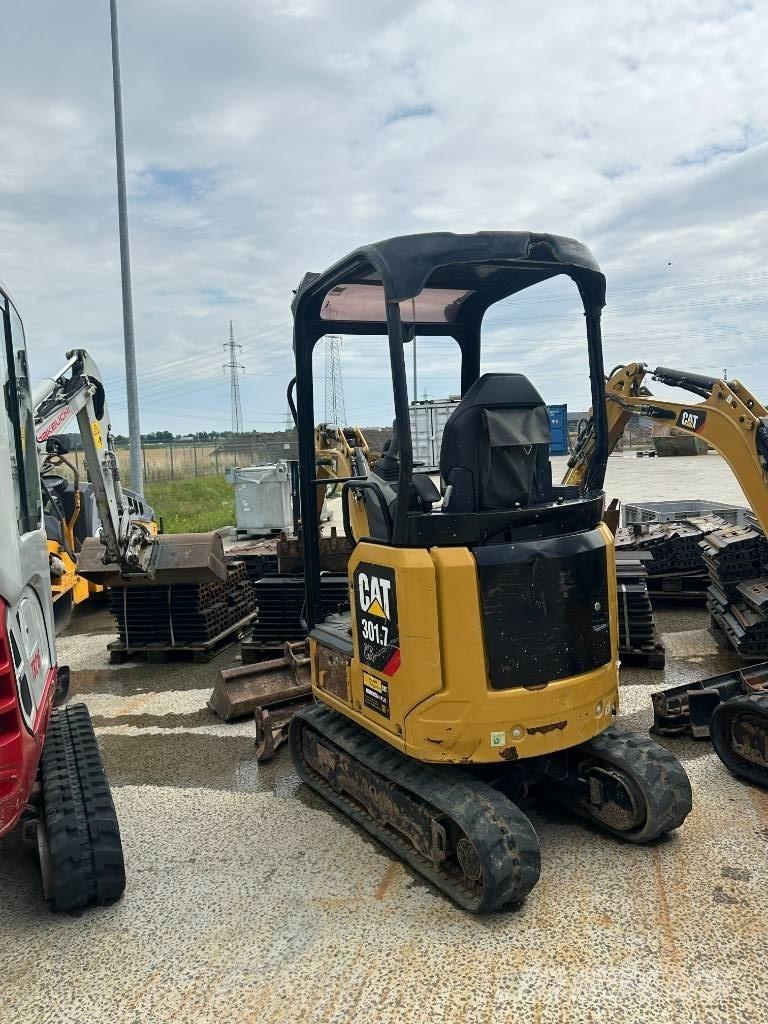 CAT 301.7 حفارات صغيرة أقل من 7 طن (حفارات صغيرة)