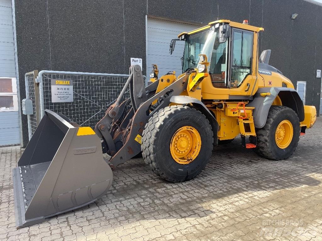 Volvo L90H لوادر بعجل