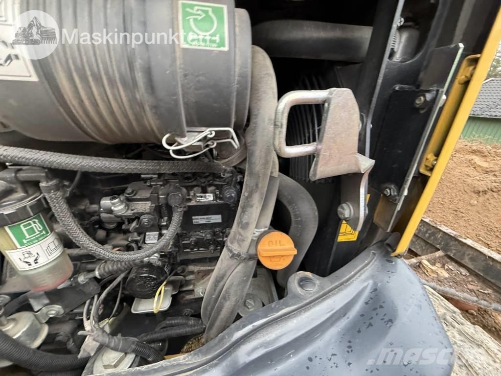 Komatsu PC 26 MR-3 حفارات صغيرة أقل من 7 طن (حفارات صغيرة)