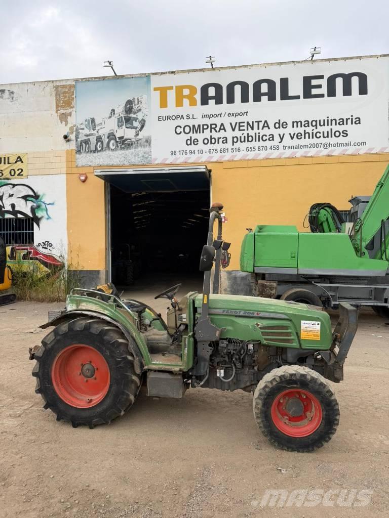 Fendt 208 S الجرارات