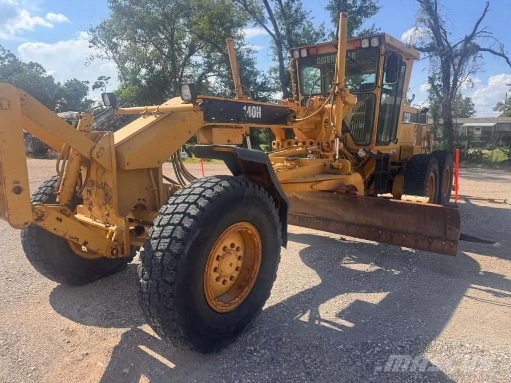 CAT 140 H معدات تمهيد الطرق