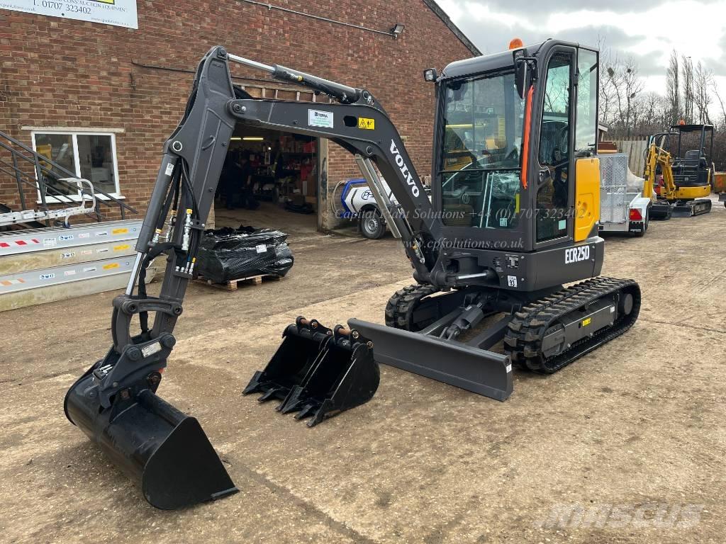 Volvo ECR 25 D حفارات صغيرة أقل من 7 طن (حفارات صغيرة)