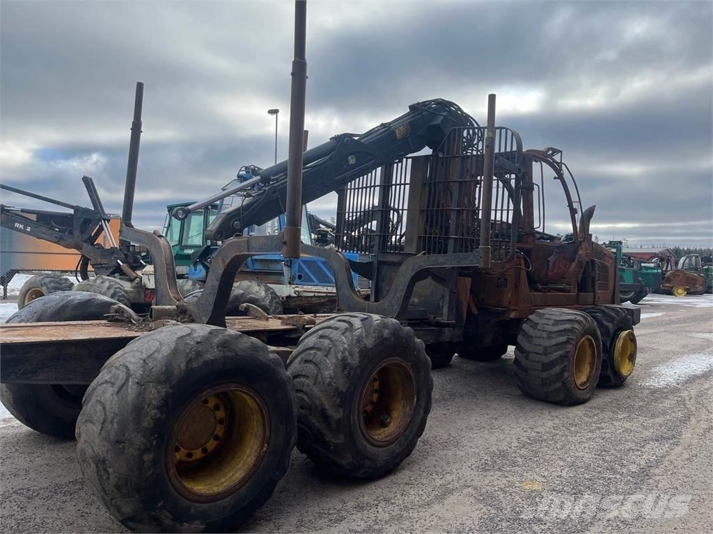 John Deere 1110E شاحنات