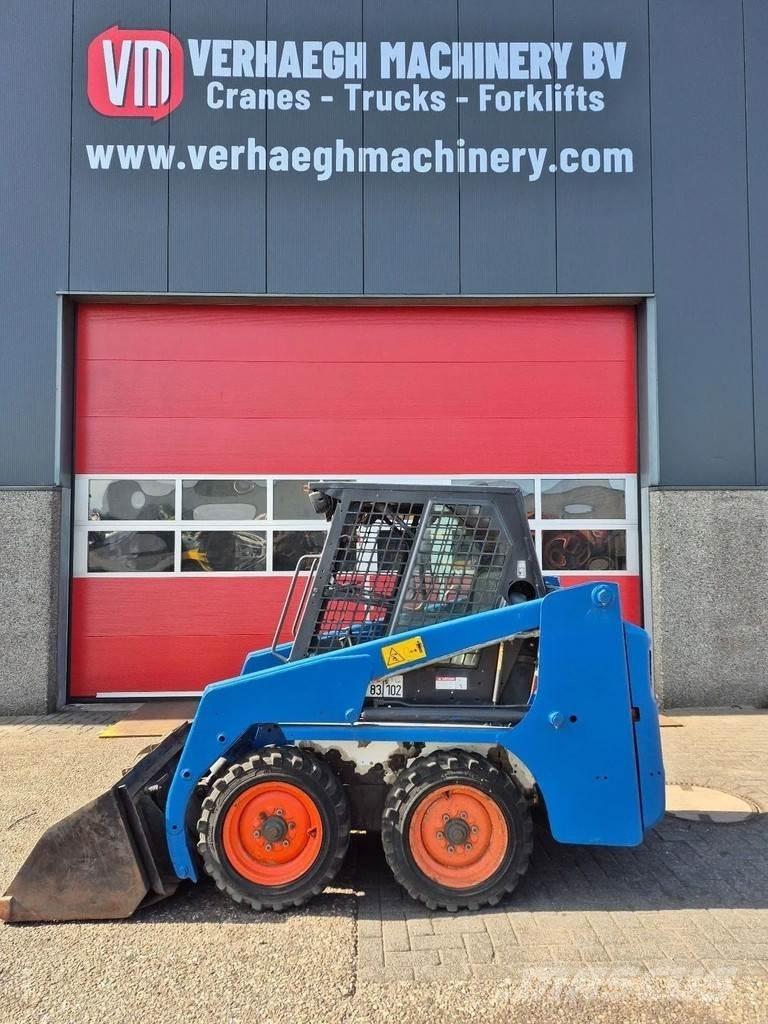 Bobcat 553 لوادر انزلاقية التوجيه