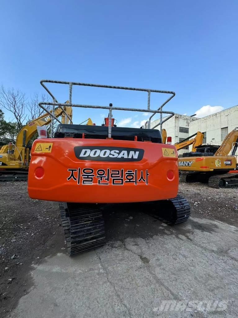 Doosan DX300 حفارات زحافة