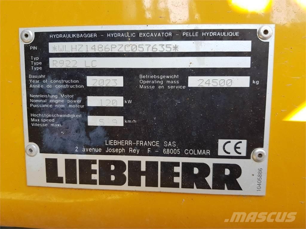 Liebherr R922 حفارات زحافة