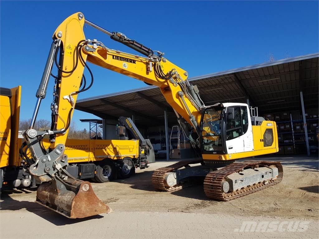 Liebherr R922 حفارات زحافة