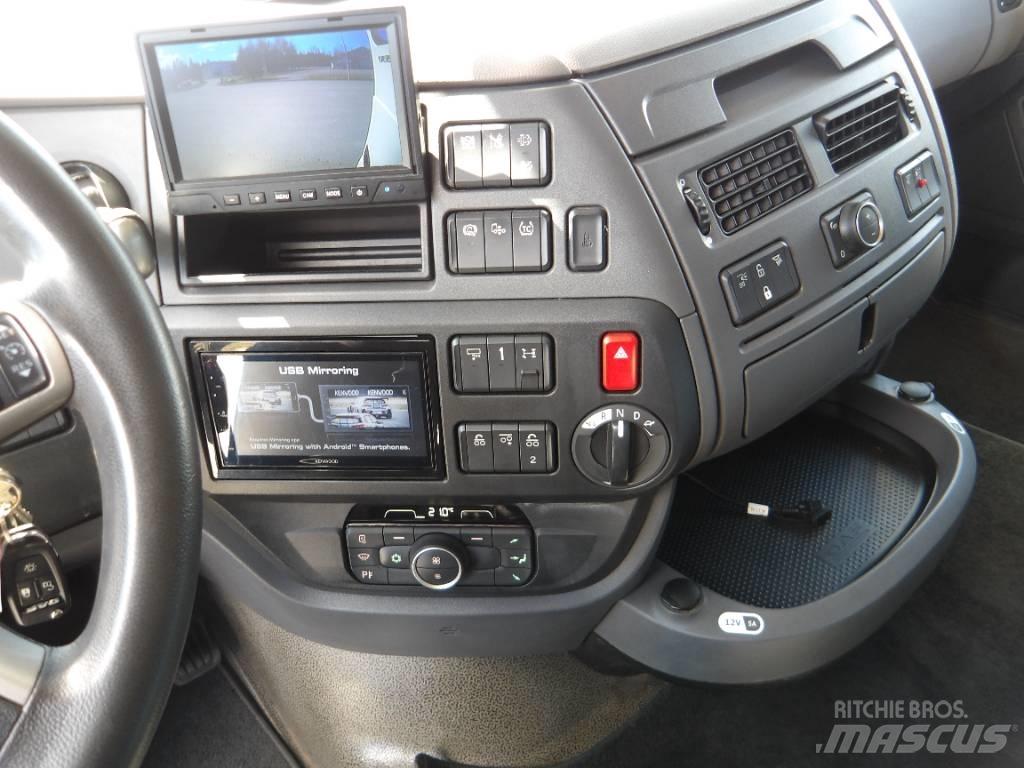 DAF XF 530 6x2 وحدات الجر