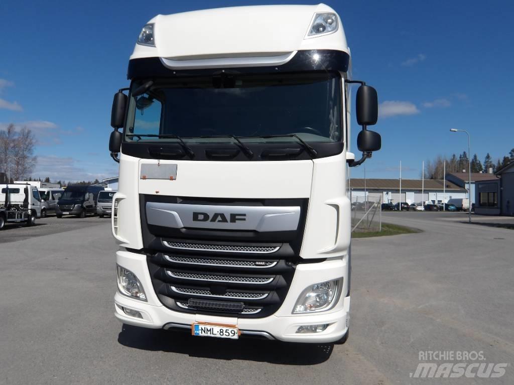 DAF XF 530 6x2 وحدات الجر