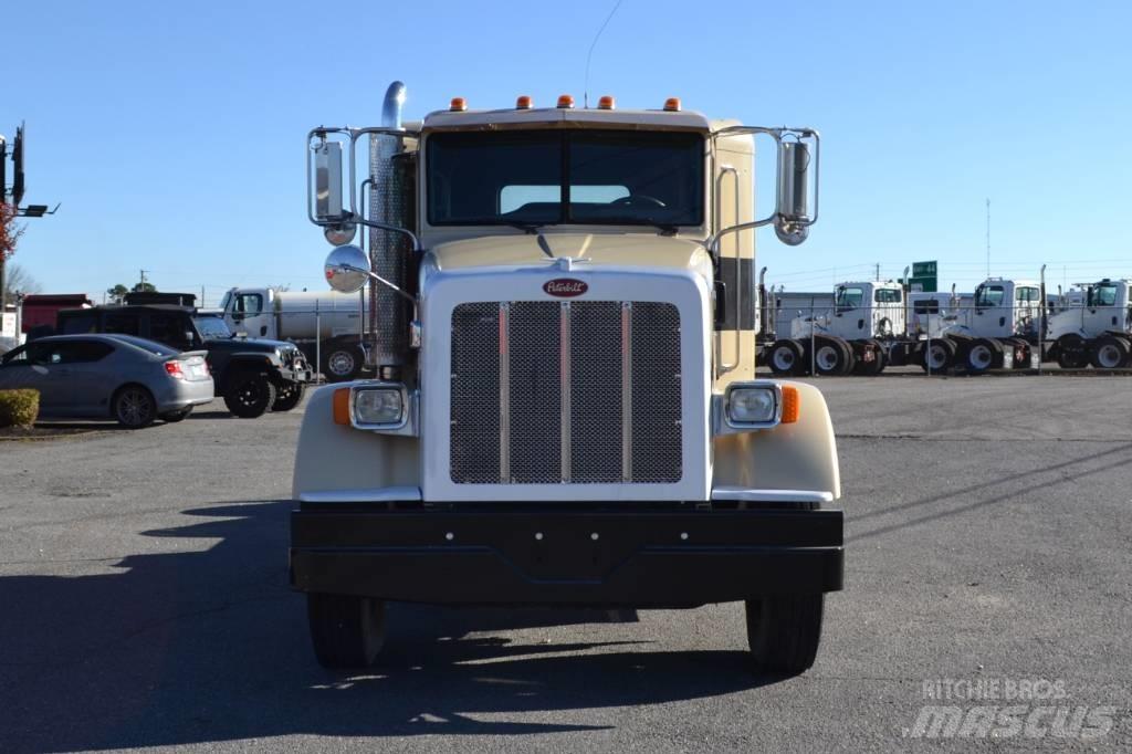 Peterbilt 367 وحدات الجر
