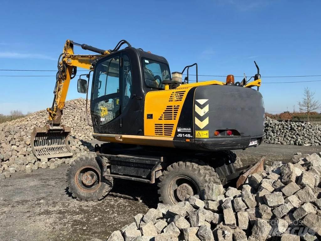 JCB JS145W حفارات بعجل